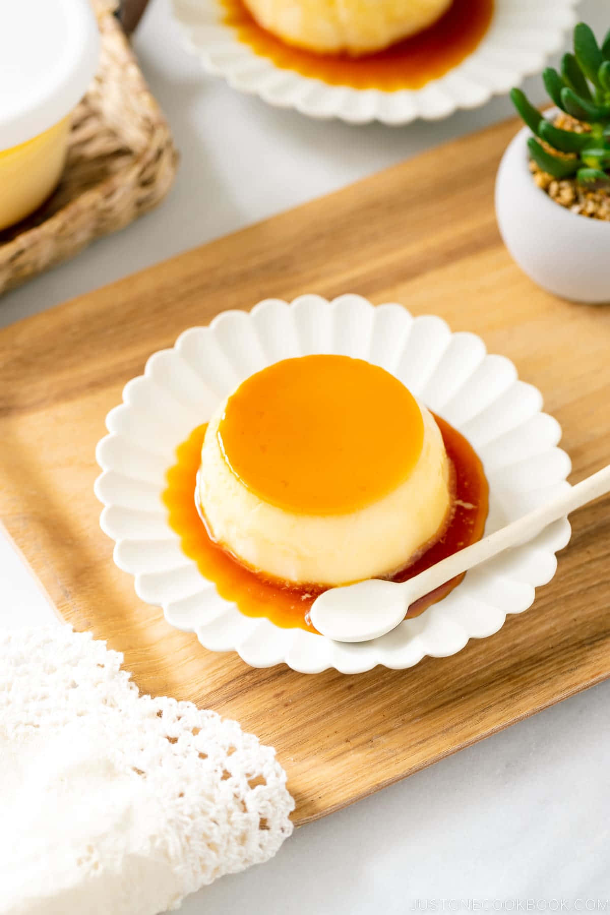 Tabakta Nefis Japon Tatlıları Duvar Kağıdı