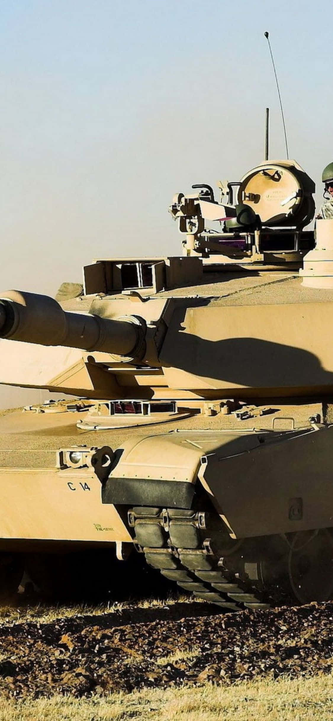 Tanklar Avucunuzun İçinde Duvar Kağıdı