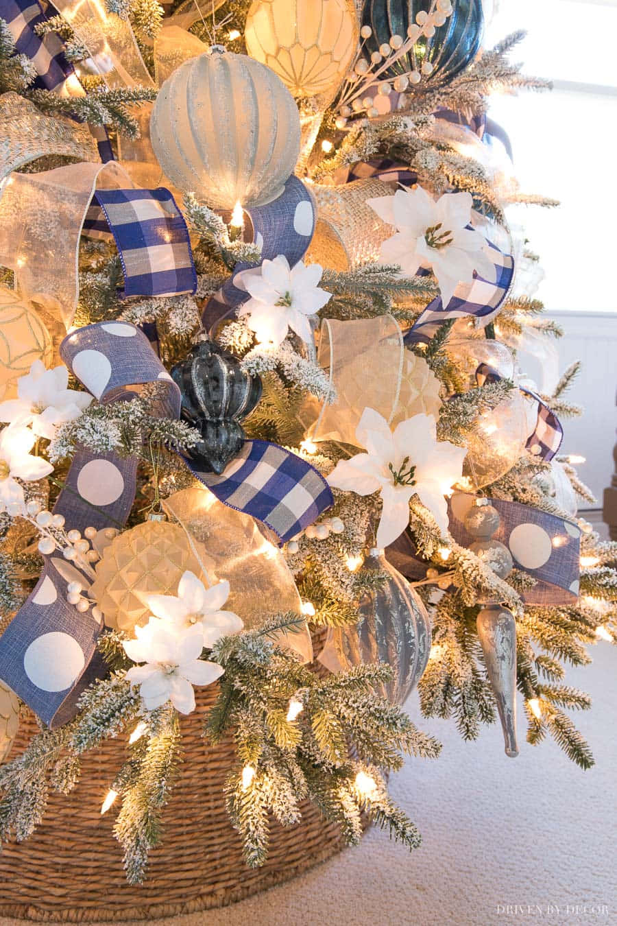 Tatil sevincini bu güzel Noel sahnesiyle yaşayın. Duvar Kağıdı