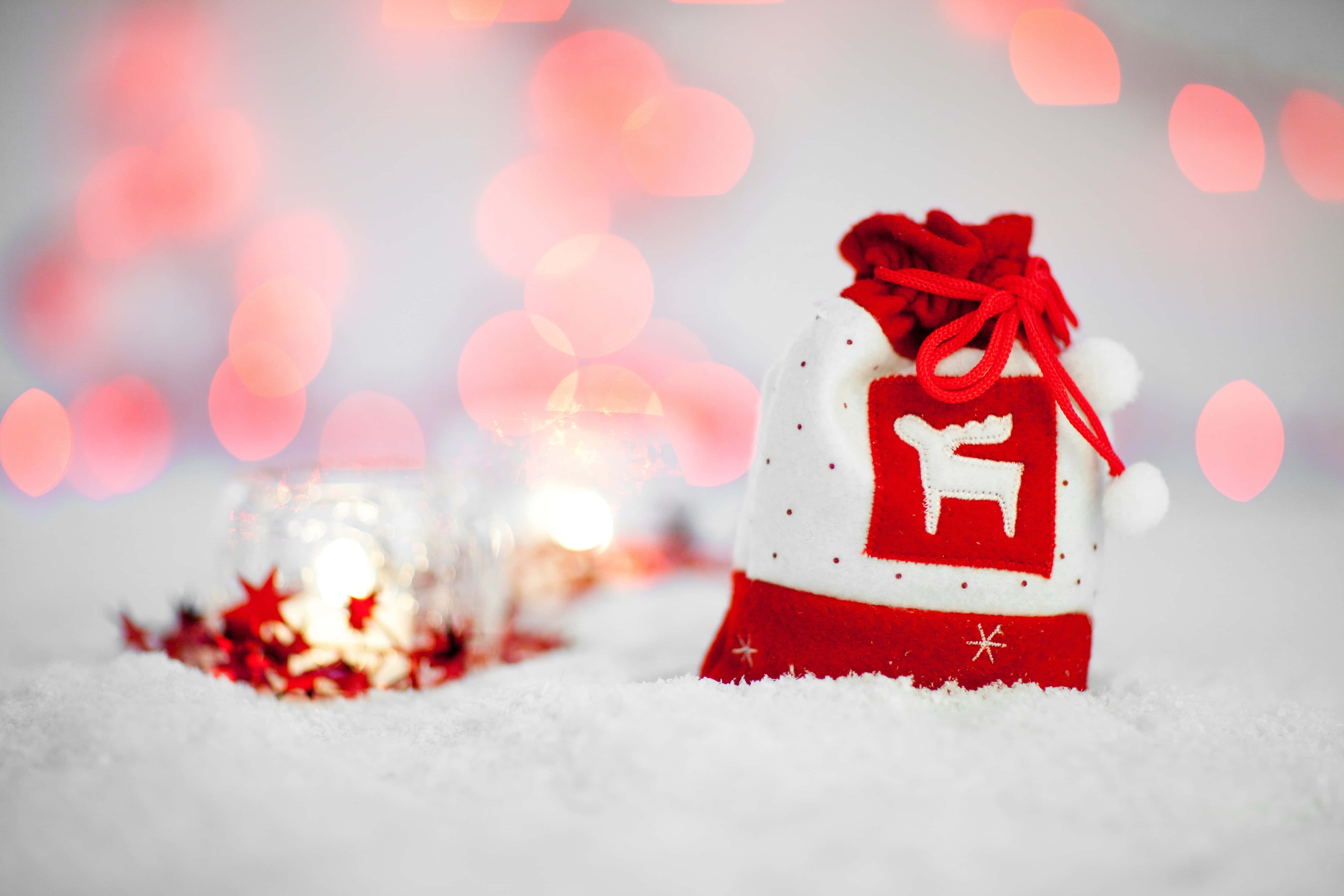 Tatil Sezonunu Güzel Bir Noel Manzarasıyla Kutlayın Duvar Kağıdı