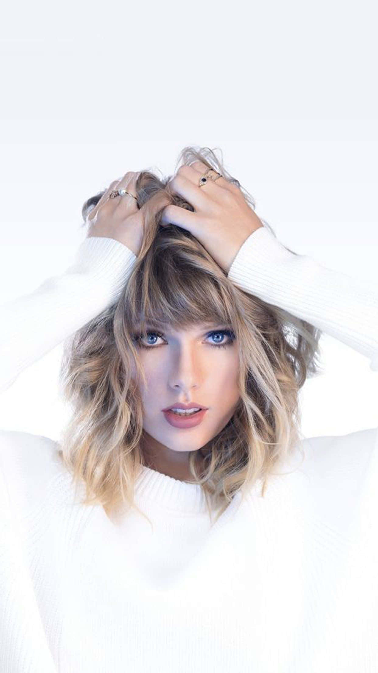 Taylor Swift Beyaz iPhone Duvar Kağıdı