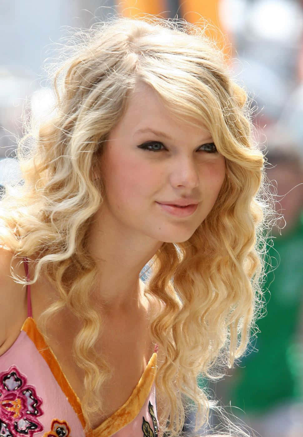 Taylor Swift Son Konserinde Sahne Alıyor Duvar Kağıdı