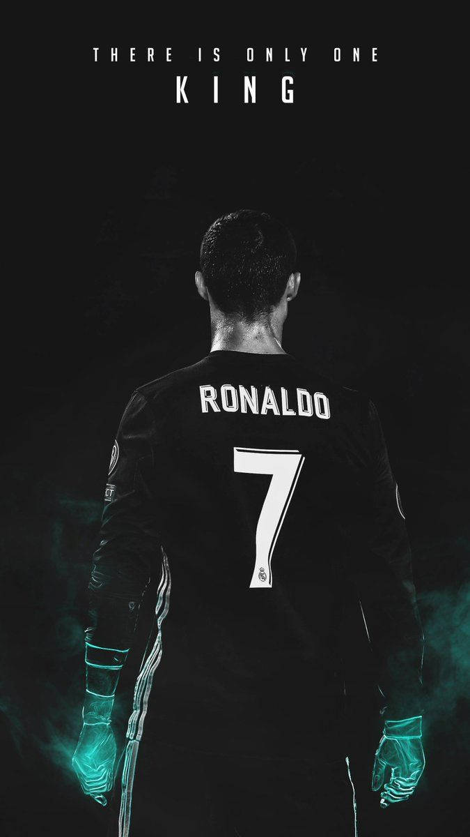 Tek Kral Cristiano Ronaldo iPhone Duvar Kağıdı