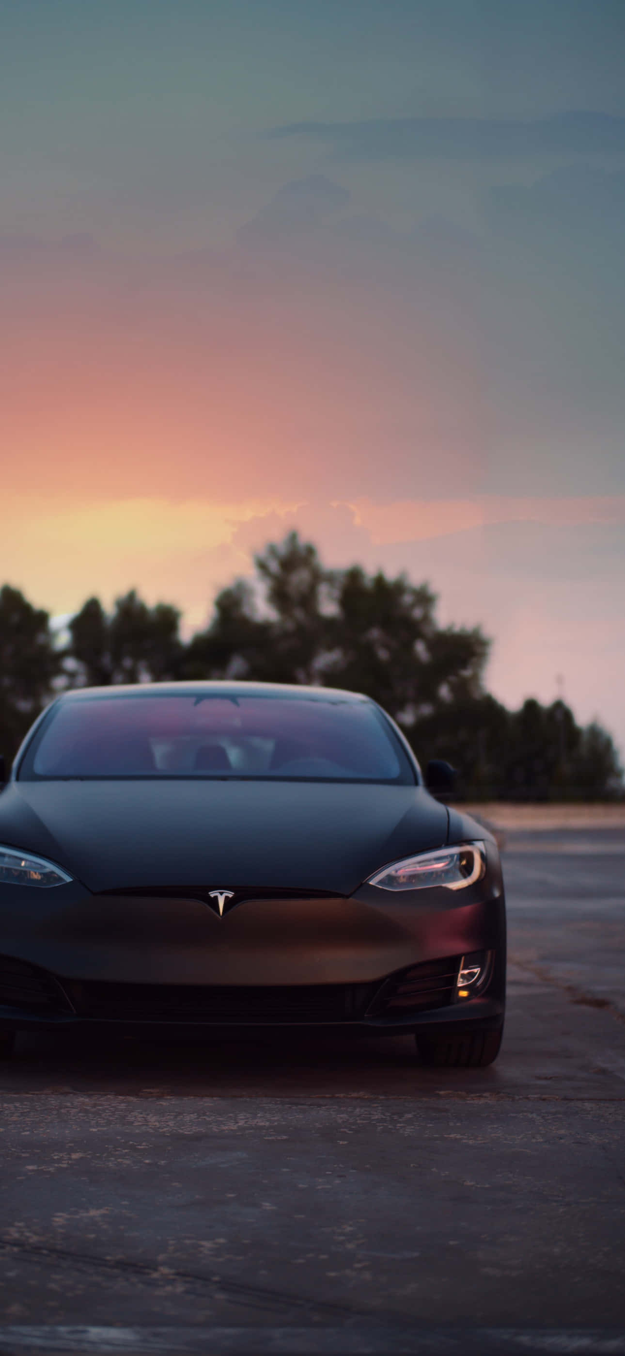 Tesla iPhone ile kablosuz dünyanın tadını çıkarın Duvar Kağıdı