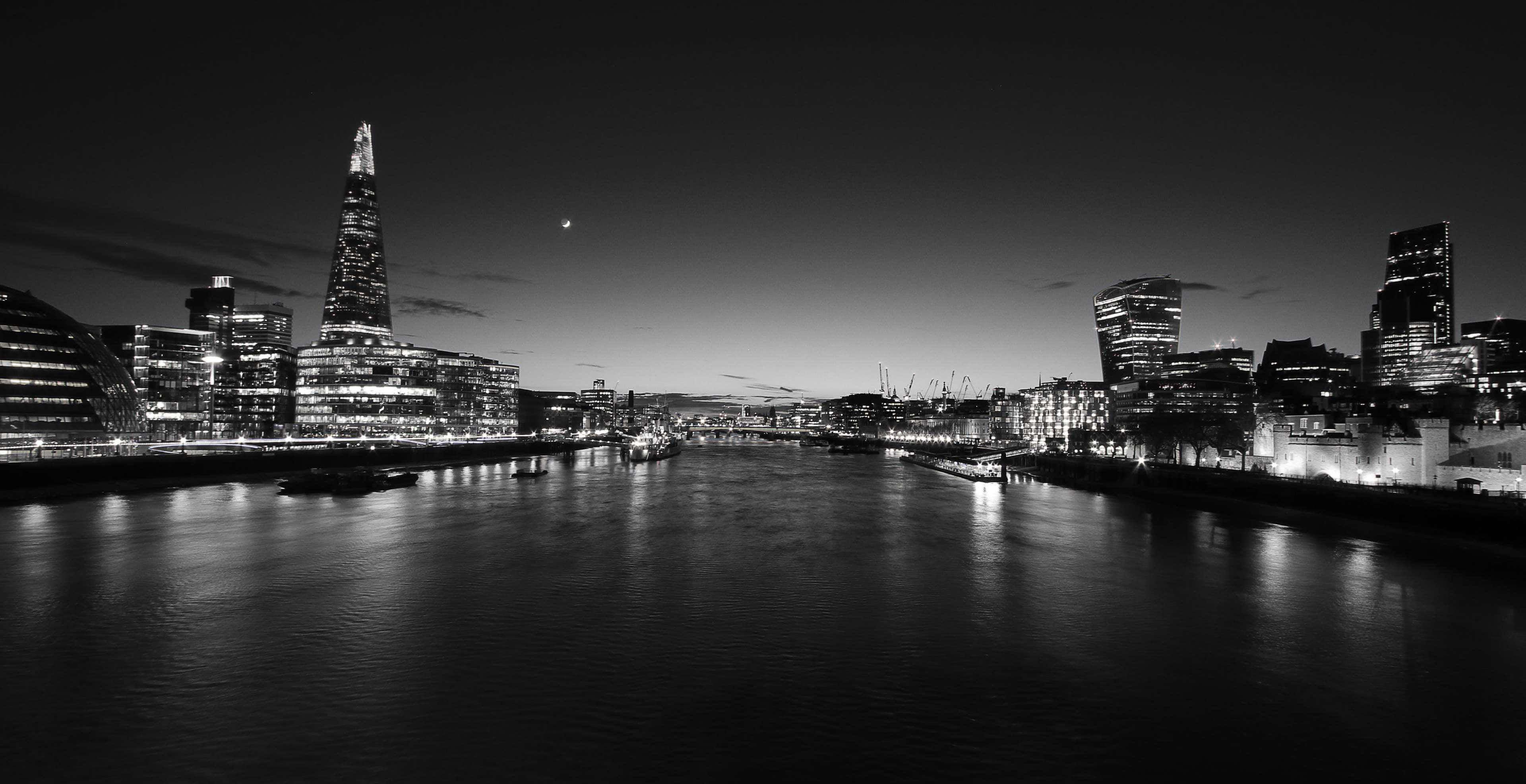 The Shard Londra Şehir Manzarasından Duvar Kağıdı