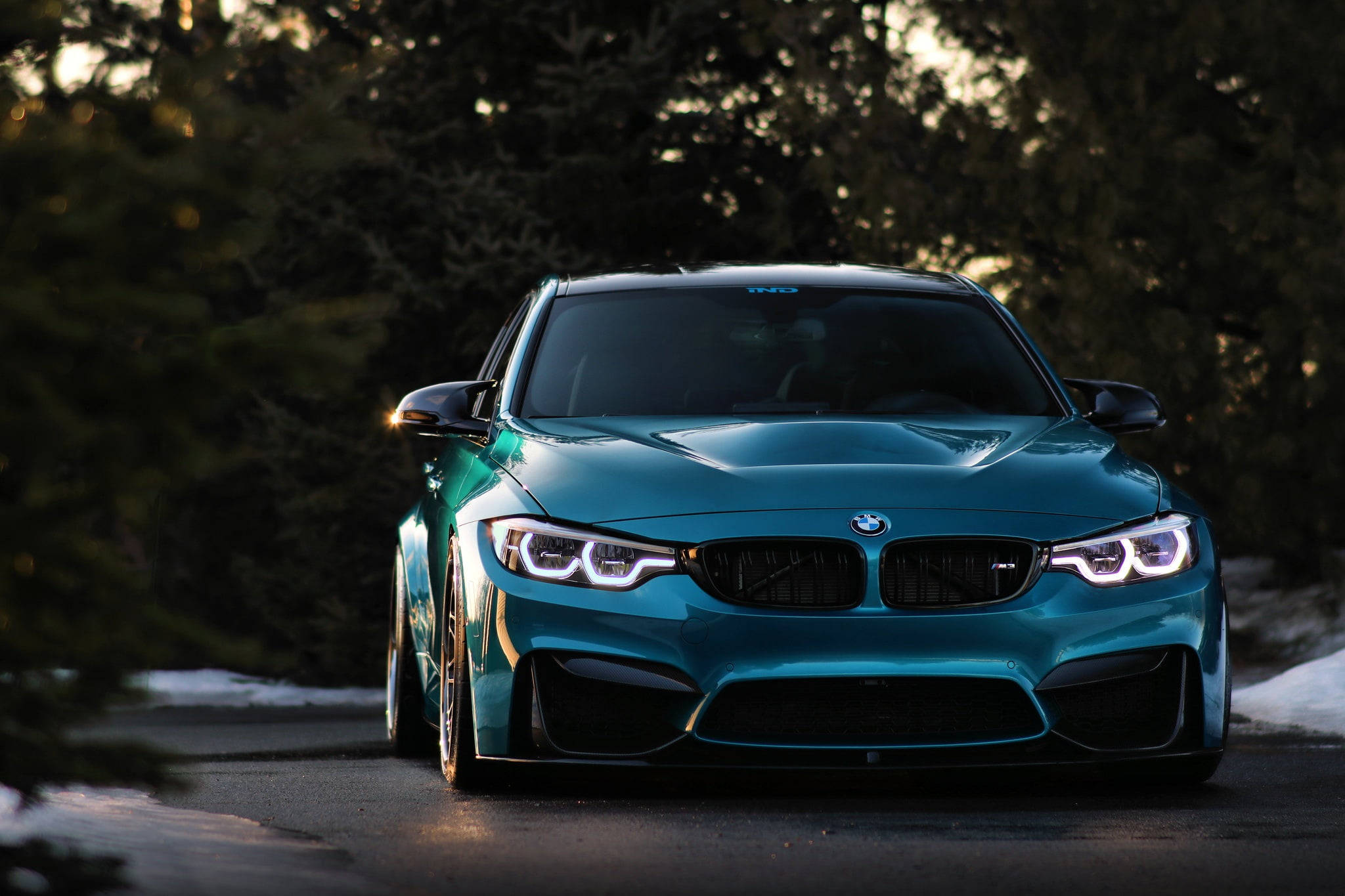 Turkuaz BMW Dizüstü Bilgisayar Duvar Kağıdı