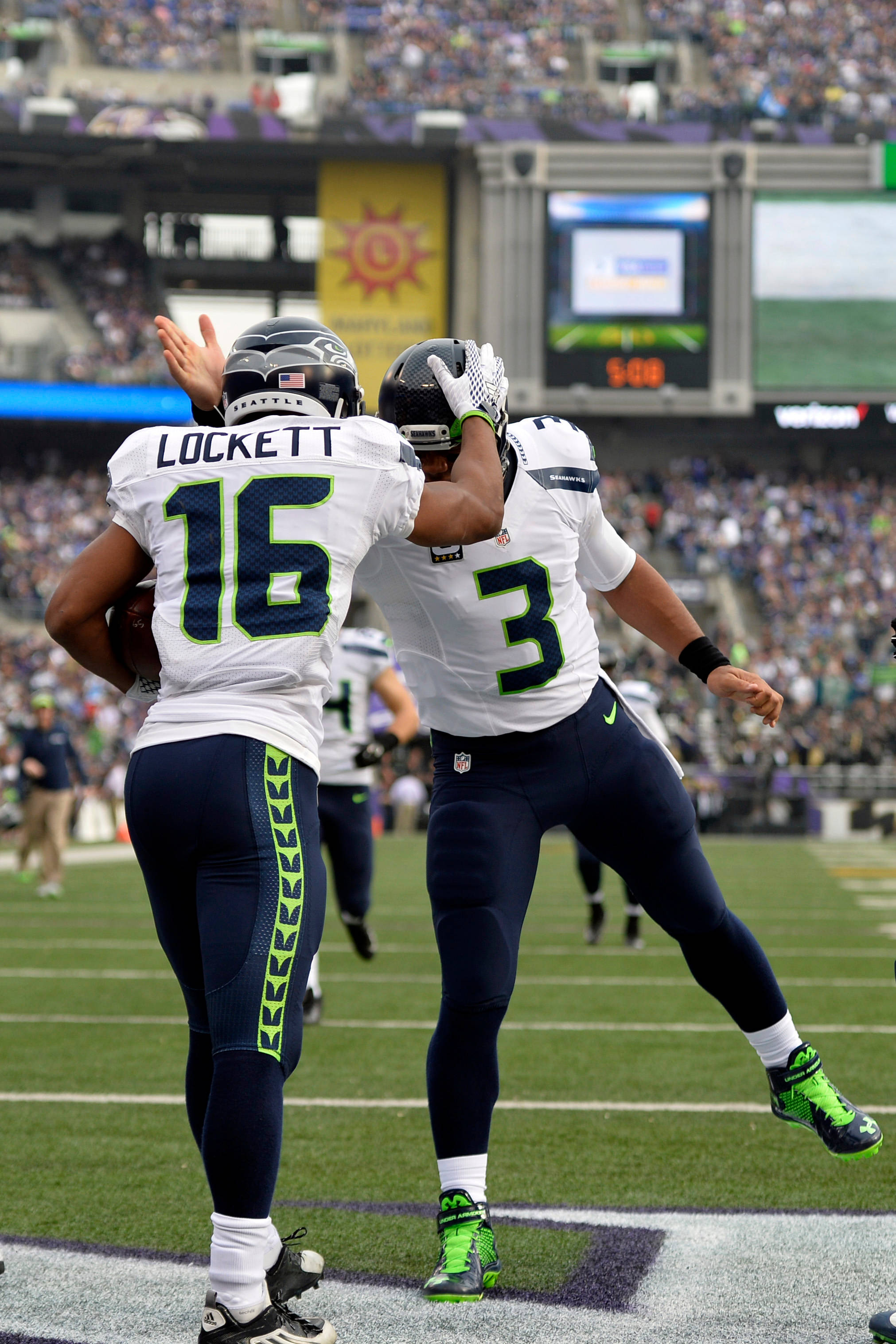 Tyler Lockett Russell Wilson Futbolcu Seattle Seahawks Duvar Kağıdı