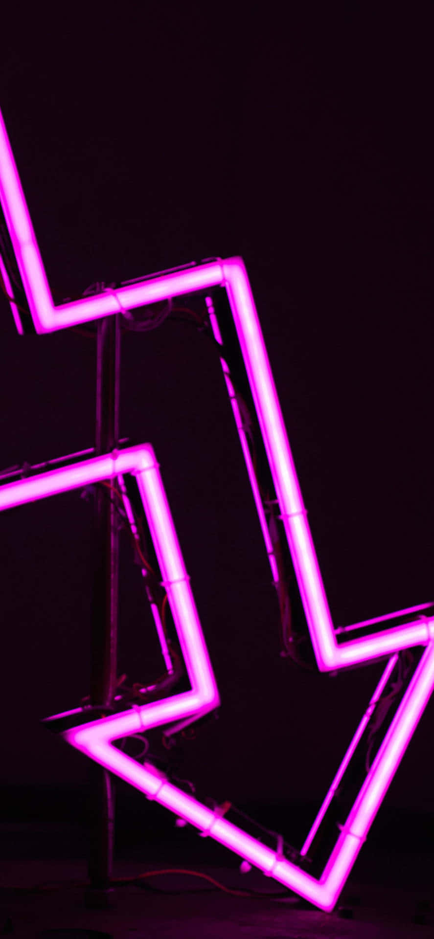 üzerinde şimşek olan neon bir tabela Duvar Kağıdı