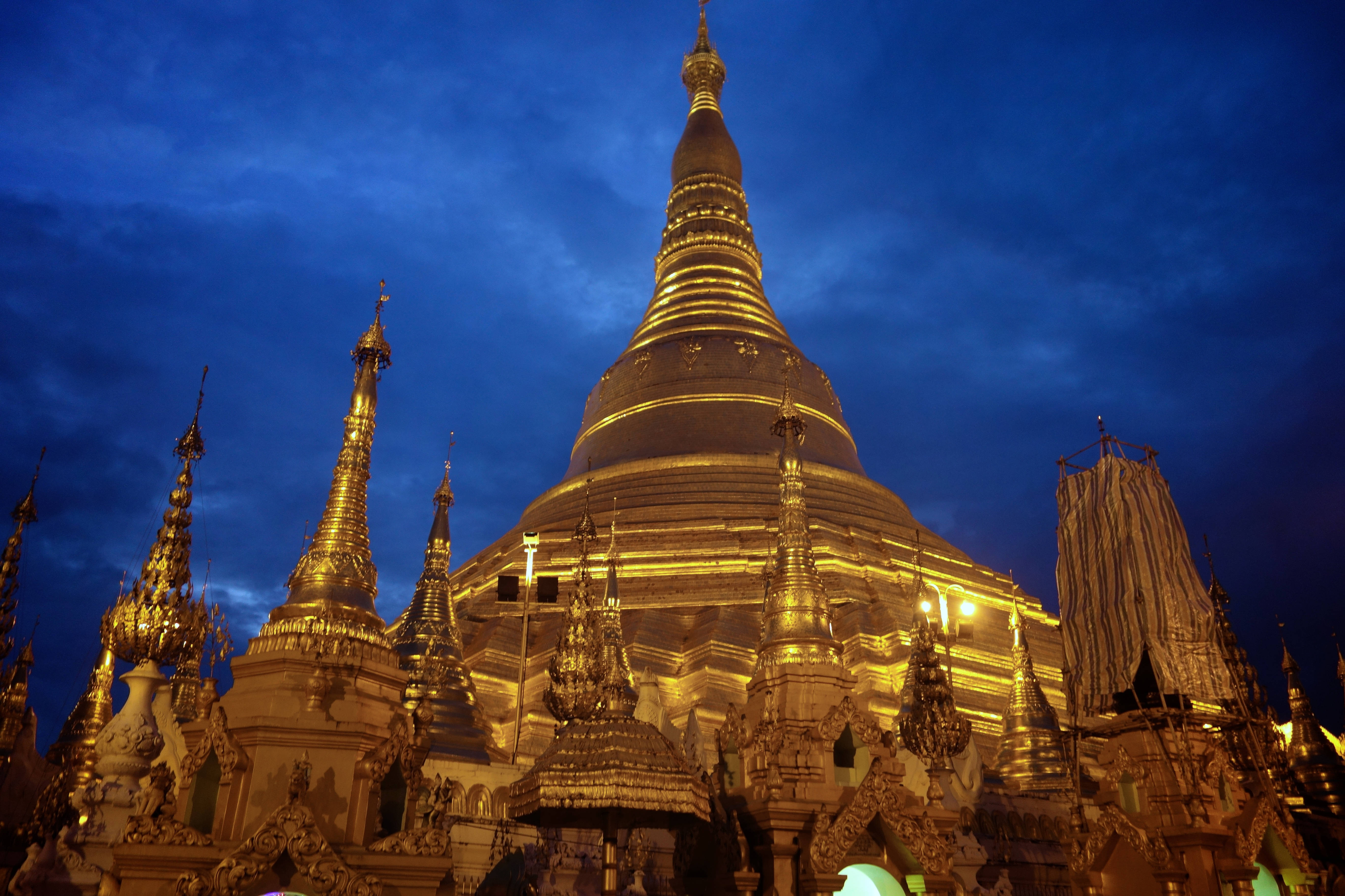 Yangon Shwedagon Gün Batımı Duvar Kağıdı