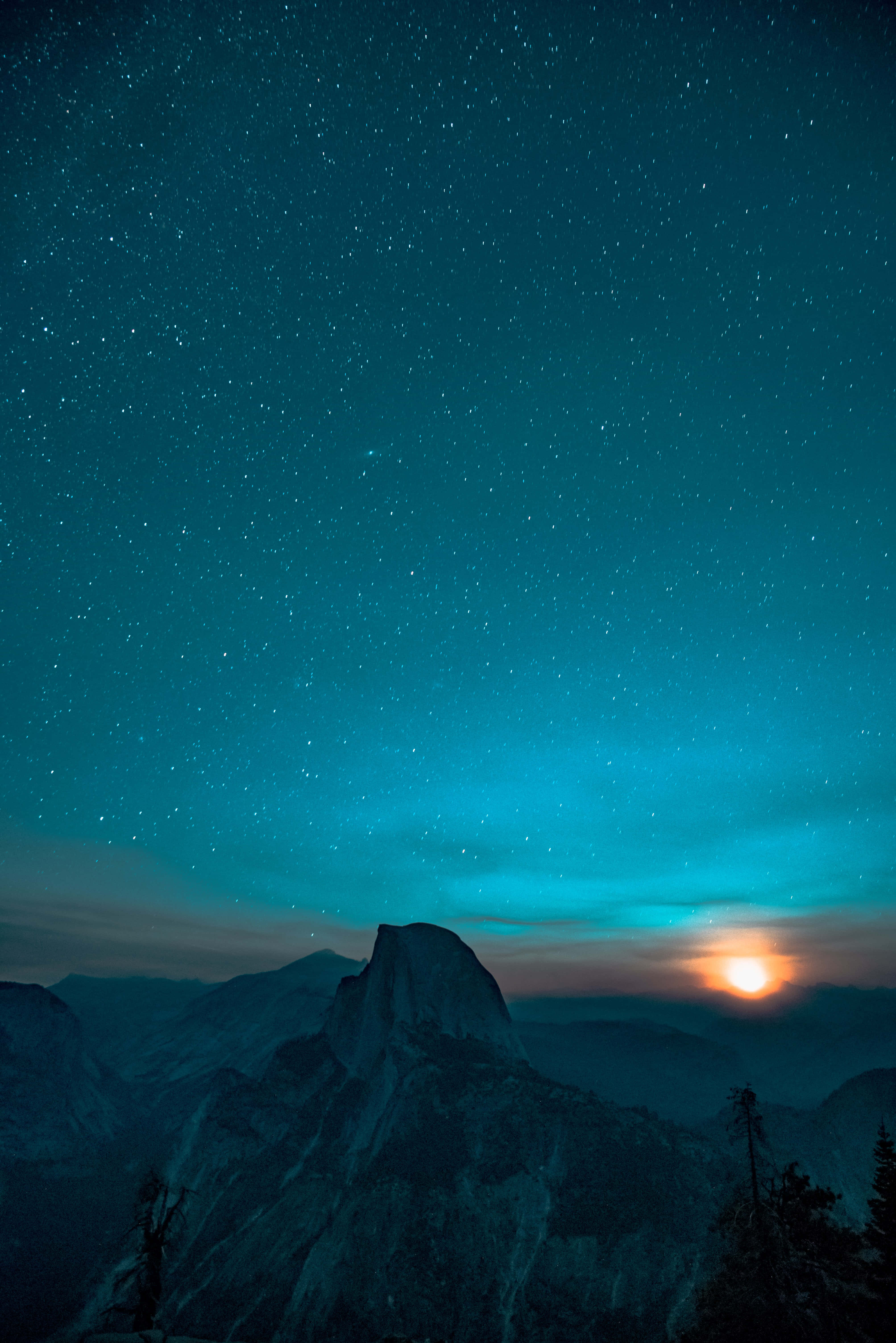 Yosemite Dağı Gece Yıldızları iPhone Duvar Kağıdı