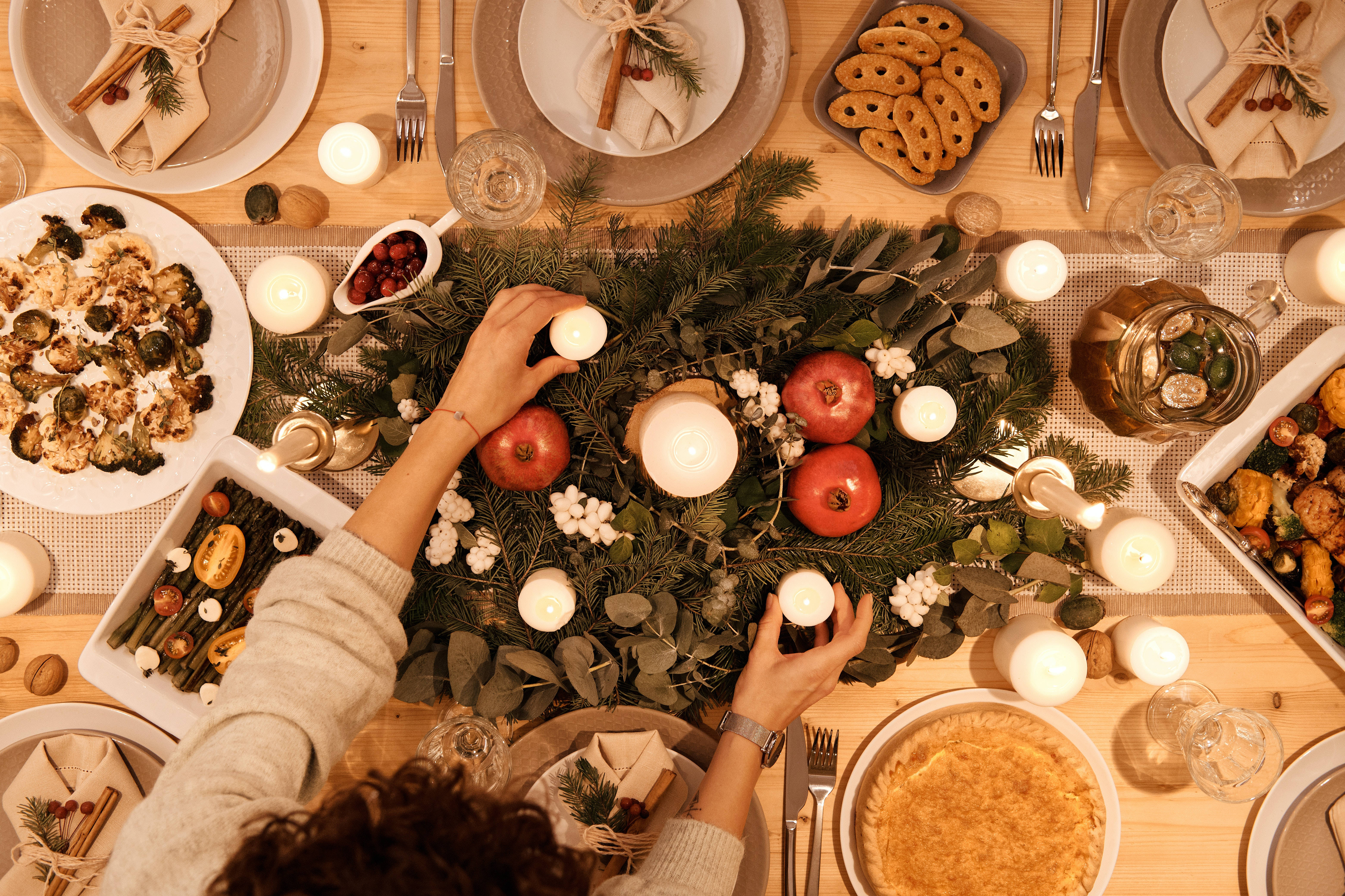 Yüksek Çözünürlüklü Noel Yemeği Duvar Kağıdı