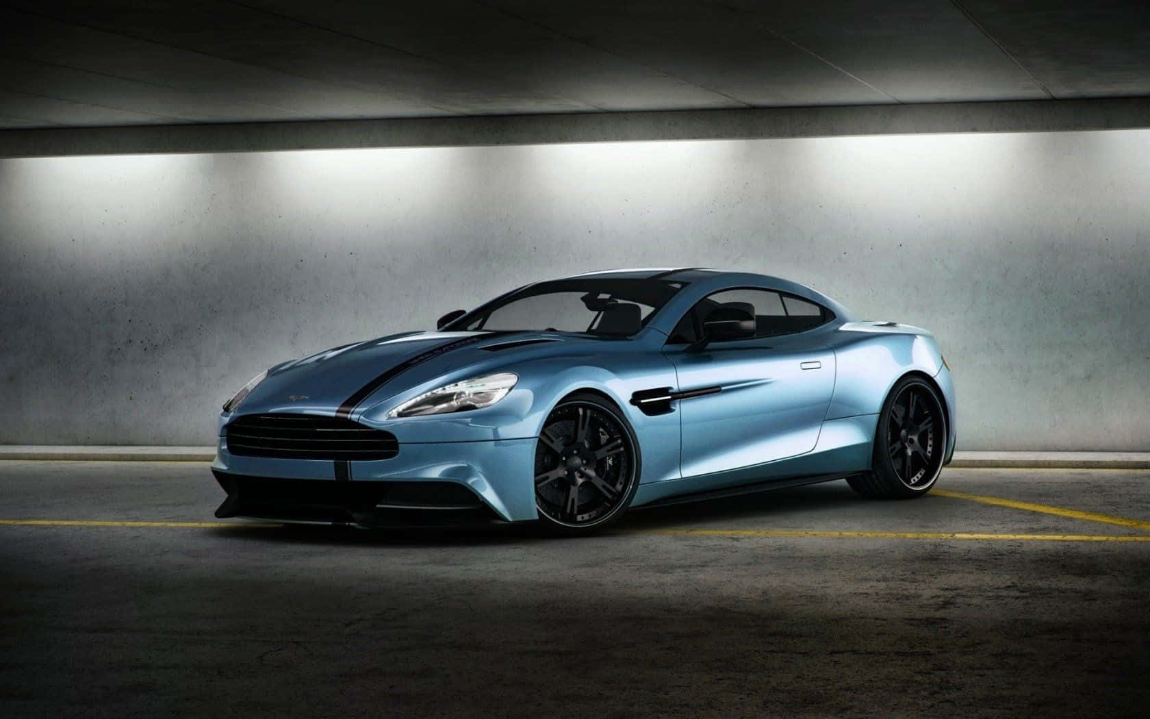 Zarif Aston Martin Vanquish Hareket Halinde Duvar Kağıdı