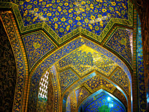 Başlık: İsfahan'daki Görkemli Şeyh Lütfullah Camii