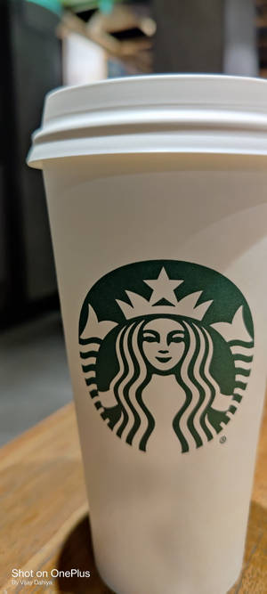 Beyaz Starbucks Kupası iPhone — iPhone 12 Pro Max Duvar Kağıdı