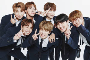BTS Barış İşareti Havalı Dizüstü Bilgisayar Duvar Kağıdı