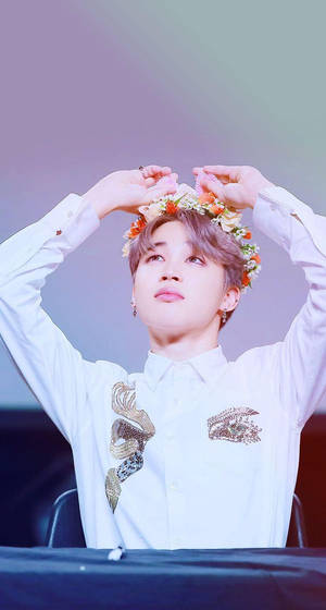 Çiçek Tacıyla Sevimli BTS Jimin — Sevimli bts Duvar Kağıdı