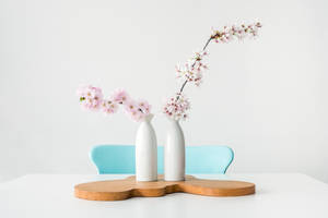 Estetik Minimalist Pastel Gotik Masa — Temiz Duvar Kağıdı