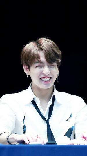 Fan Buluşmasında Gülümseyen Sevimli BTS Jungkook — Sevimli bts Duvar Kağıdı