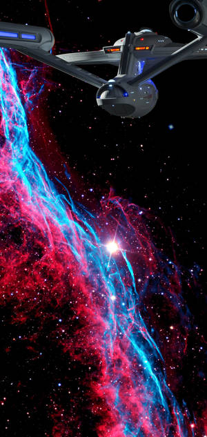 Galaxy S10 Plus uzayda Star Trek gemisi duvar kağıdı — iPhone 14 Plus Duvar Kağıdı