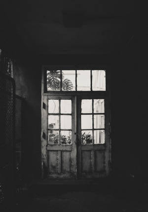Ürkütücü Cam Çerçeveli Kapı duvar kağıdı — Vintage Cadılar Bayramı Duvar Kağıdı