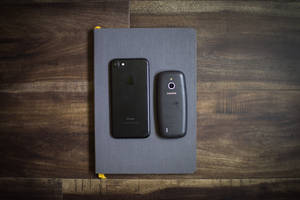 iPhone ve Nokia 3310