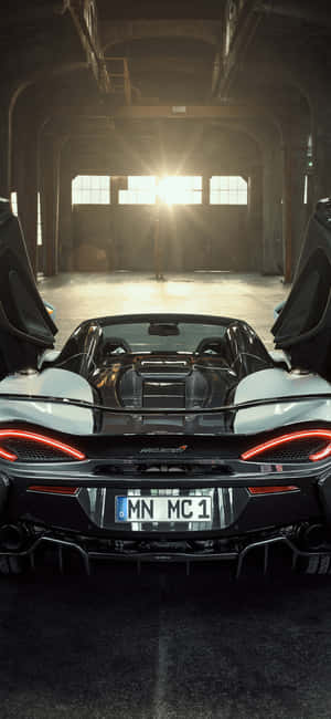 iPhone Xs McLaren 720s Arka Planı — Vivo V70 Elite Duvar Kağıdı