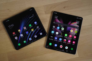 Katlanabilir Oppo ve Samsung Telefonlar