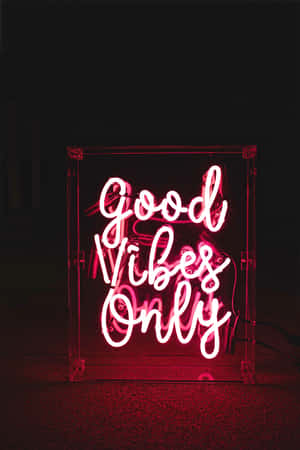 Neon Kırmızı Estetik