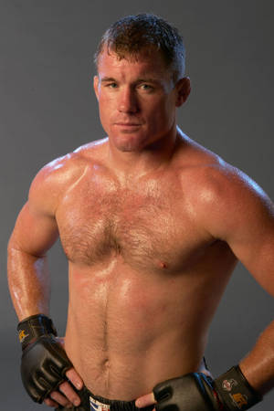 Matt Hughes Poz Veren Portresi — Huawei MatePad Edge Duvar Kağıdı