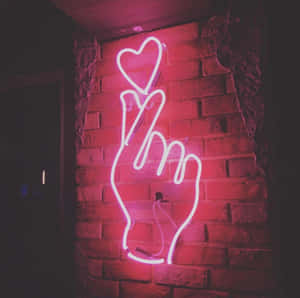 Neon Kırmızı Estetiği