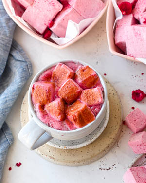 Pembe Ahududu Marshmallow İçecek duvar kağıdı — 4:5 Duvar Kağıdı