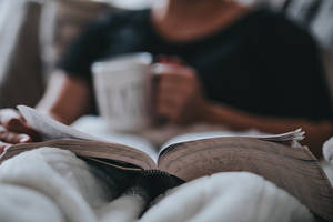 Rahat kitap estetiği duvar kağıdı