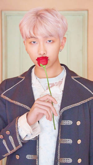 Sevimli BTS RM ve Gül — Sevimli bts Duvar Kağıdı