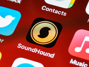 Soundhound Uygulaması iOS 13 — iPhone 14 Duvar Kağıdı
