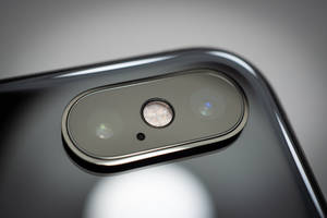 Uzay Grisi iPhone Xs duvar kağıdı