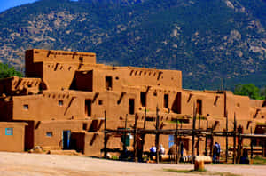 Tarihi Taos Pueblo'da Muhteşem Öğle Vakti
