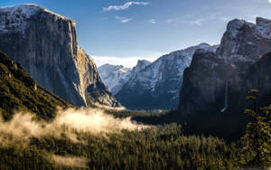 Yosemite Dağları Macbook duvar kağıdı